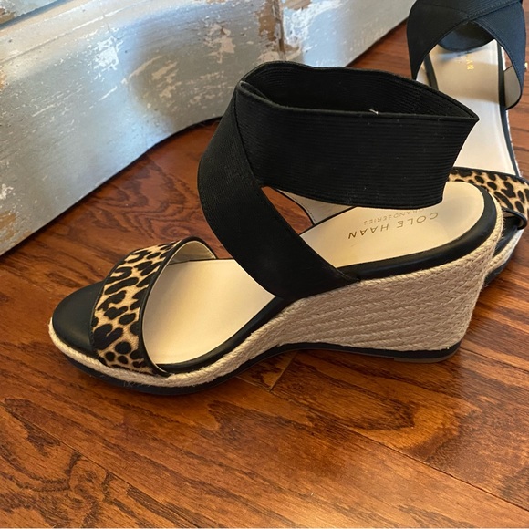 Cole Haan Cute NEW wedge sandals size 8 1/2 - Picture 6 of 9